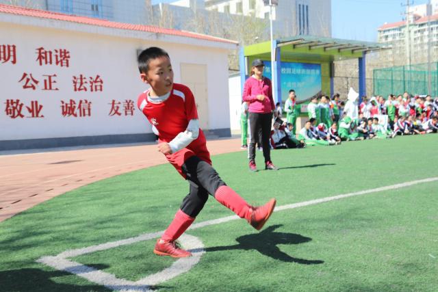 天空：安东尼奥·席尔瓦完成伯恩茅斯体检，预计今日官宣